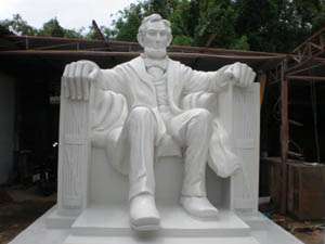 Stanville Statue of Lincoln