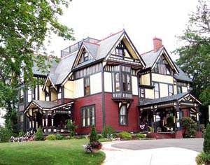 Colonel Taylor Inn Bed and Breakfast - Cambridge, OH