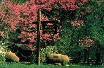 Lincoln Memorial Garden - Nature Center