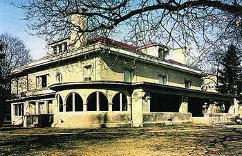 Historic Pleasant Home