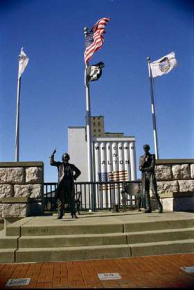 Lincoln-Douglas Square