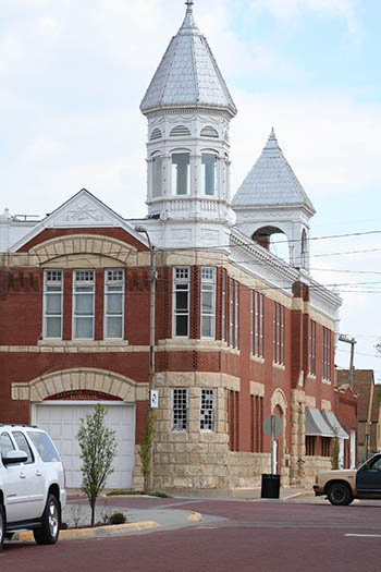 Kingman County Museum