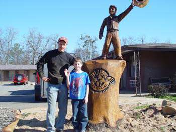 Chainsaw Sculpture at The Village Inn