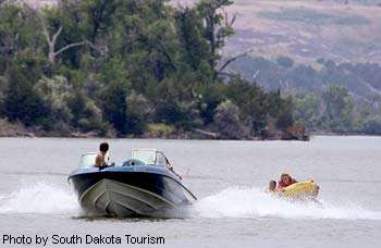 Lake Sharpe Boating