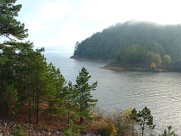 Broken Bow Lake