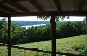 Flagstone Cottage - Eureka Springs, AR